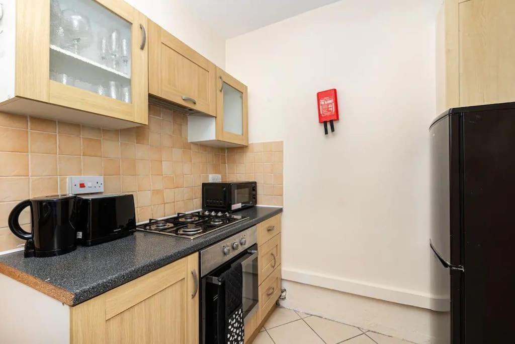 Appartement Tranquil 1Br In South Bank With Onsite Parking à Londres Extérieur photo